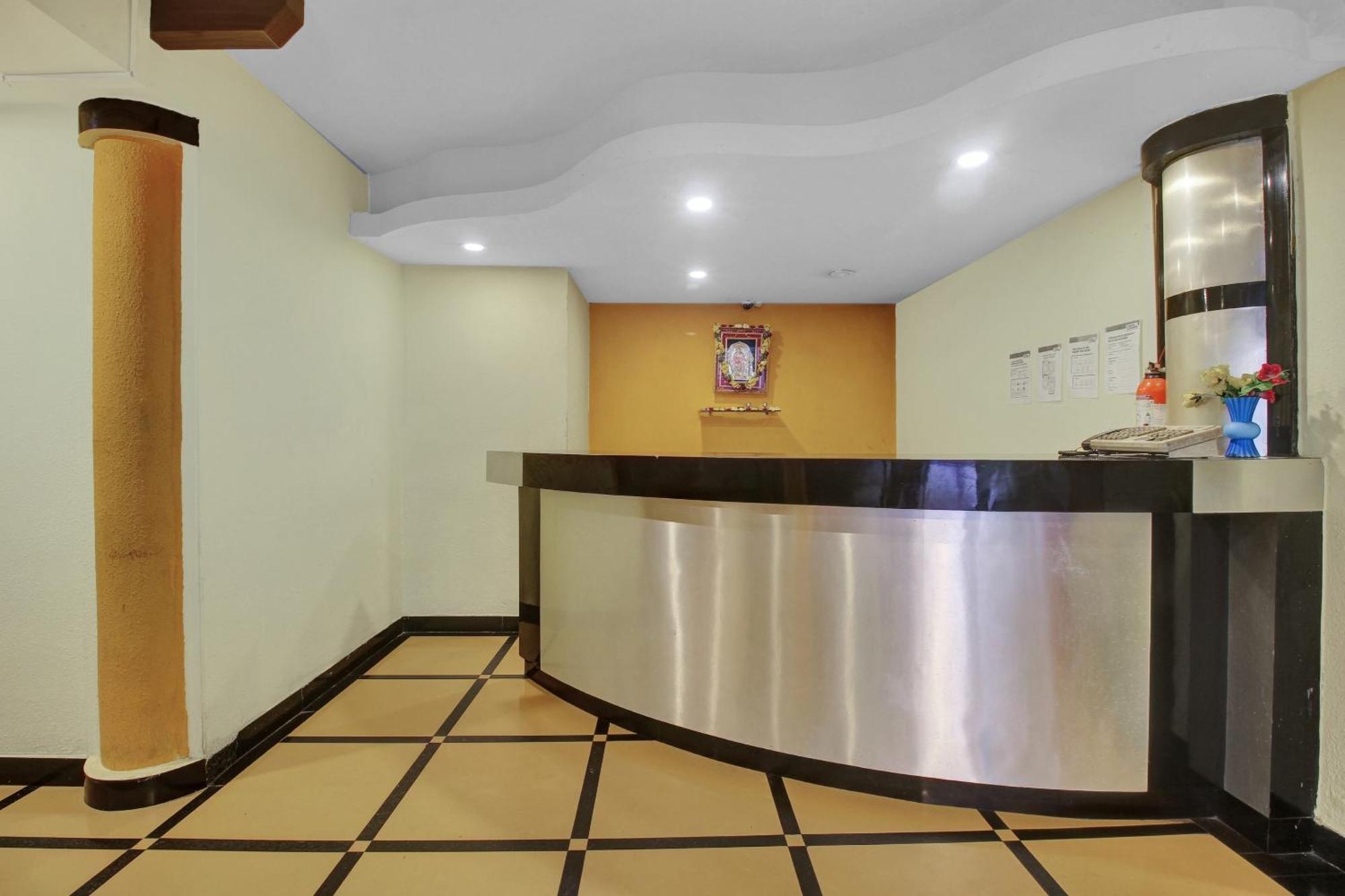 Hotel O Happy Rooms ไฮเดอราบัด ภายนอก รูปภาพ