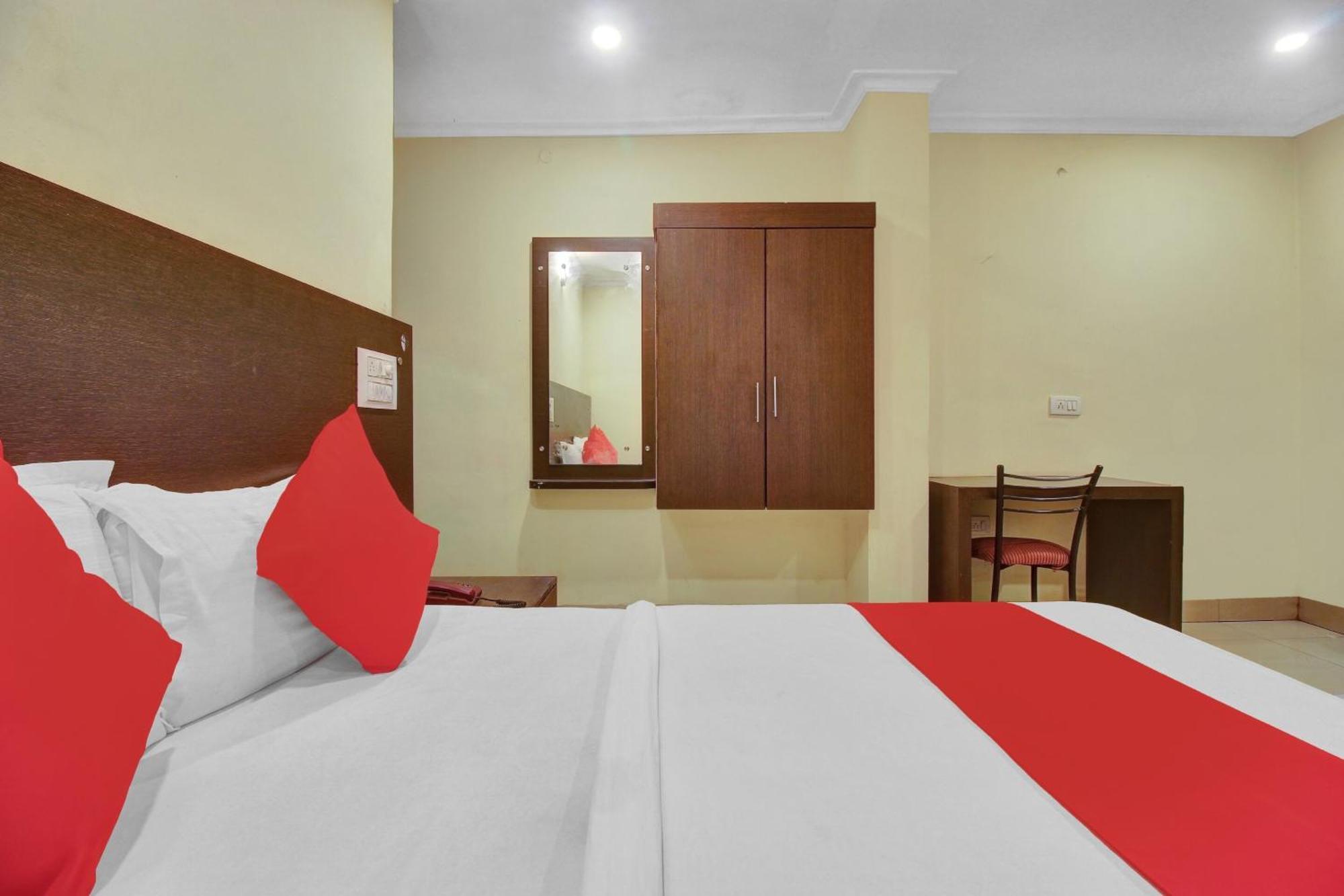 Hotel O Happy Rooms ไฮเดอราบัด ภายนอก รูปภาพ