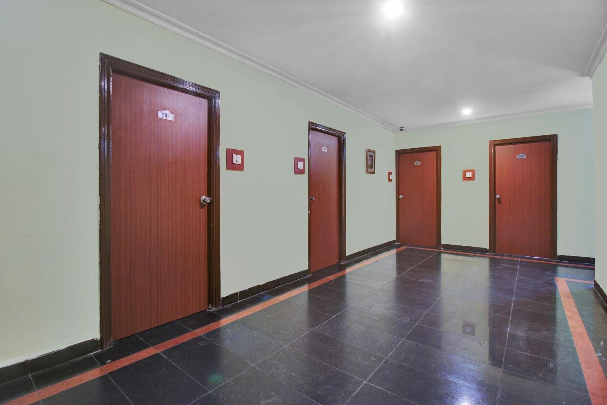 Hotel O Happy Rooms ไฮเดอราบัด ภายนอก รูปภาพ